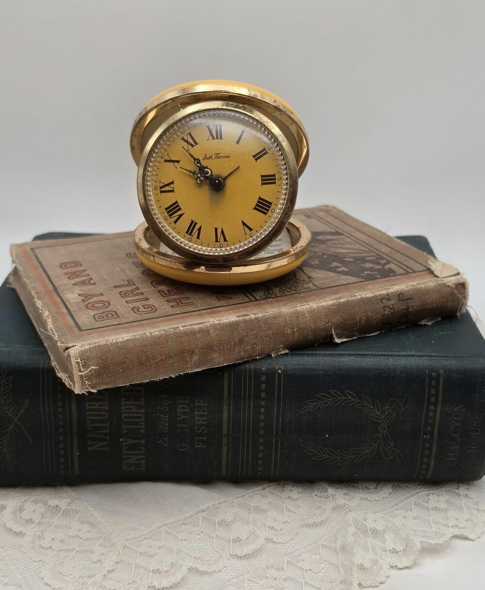 Vintage Seth Thomas Yellow Travel Alarm Clock, Working Wind-Up MCM Decor